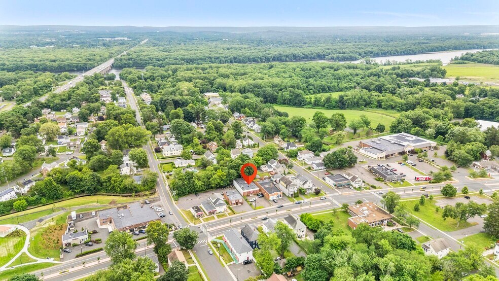 More Photos Of 378 Windsor Ave, Windsor Office For Sale