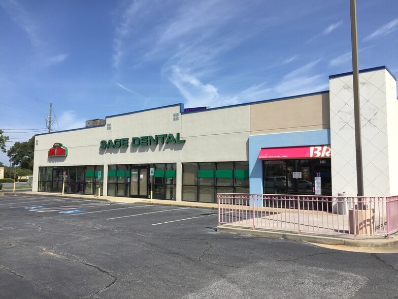 More Photos Of 4811 Lower Roswell Rd, Marietta Freestanding For Lease