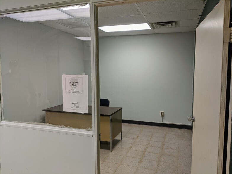 More Photos Of 437 Fern St, Jackson Office For Lease