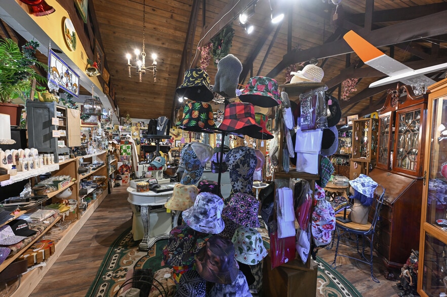 More Photos Of 3120 Wadsworth Rd, Norton Storefront Retail Office For Sale