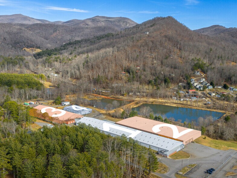 Primary Photo Of 111 Old Bee Tree Rd, Swannanoa Warehouse For Lease