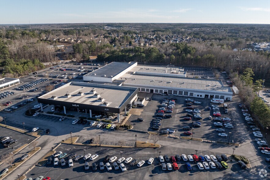 More Photos Of 4310 Jonesboro Rd, Union City Auto Repair For Lease