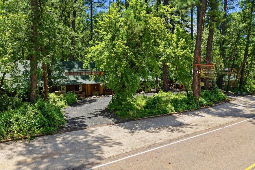 More Photos Of 1355 E Christopher Creek Loop, Payson Hotel For Sale