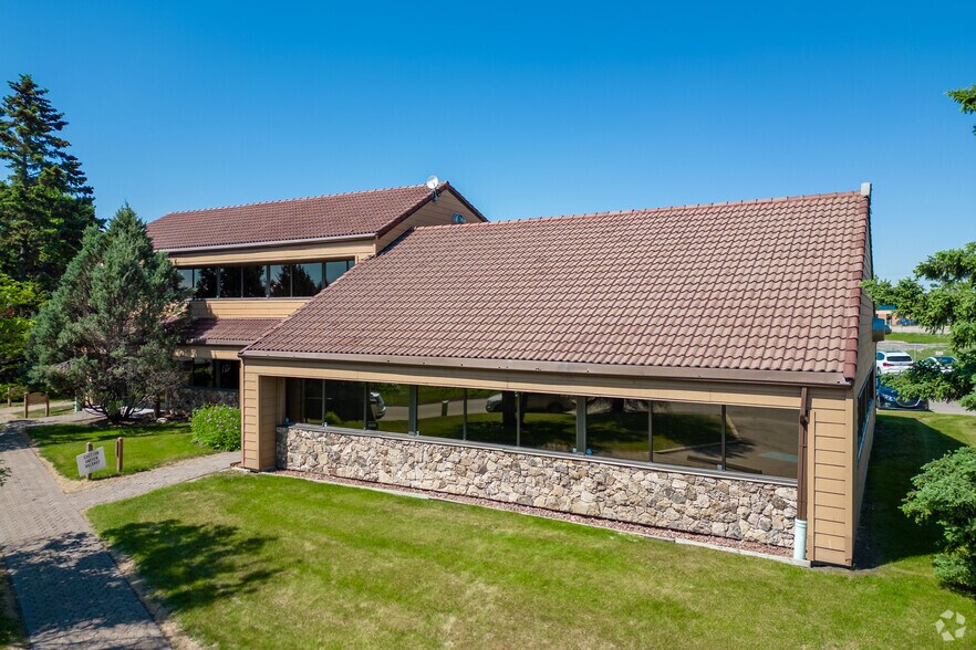 More Photos Of 5160 Skyline Way NE, Calgary Office For Lease