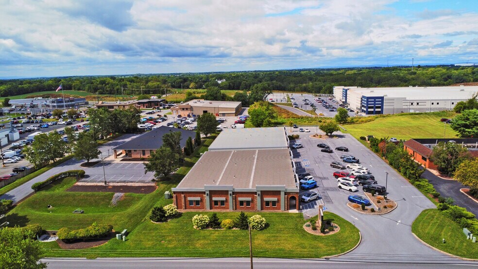 More Photos Of 1825-1829 Howell Rd, Hagerstown Office For Sale