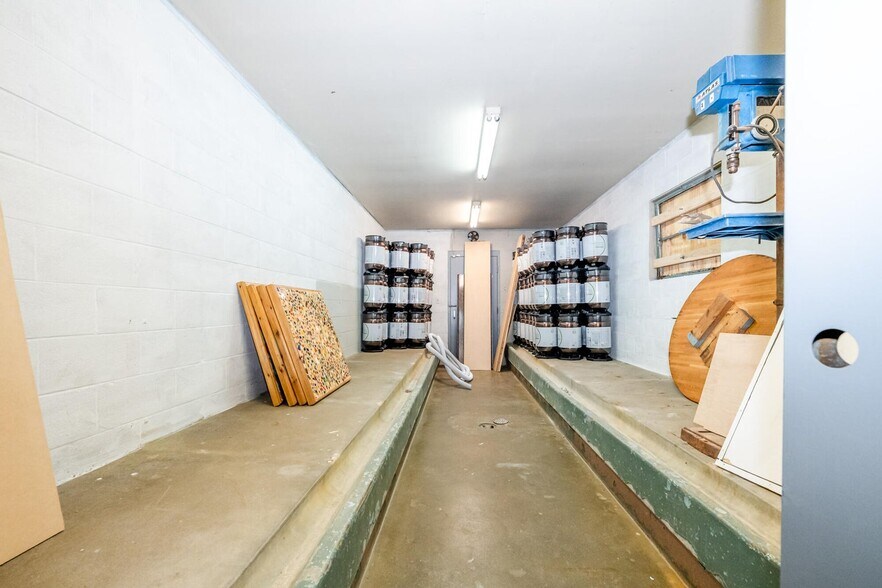 More Photos Of 641 S Crystal Ave, Benton Harbor Winery Vineyard For Sale