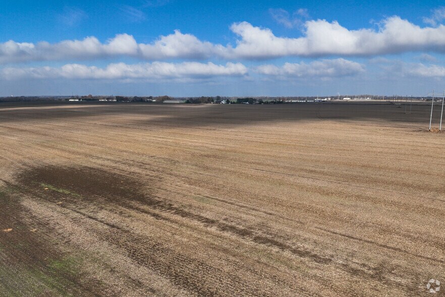 More Photos Of Rickenbacker South, Lockbourne Land For Sale