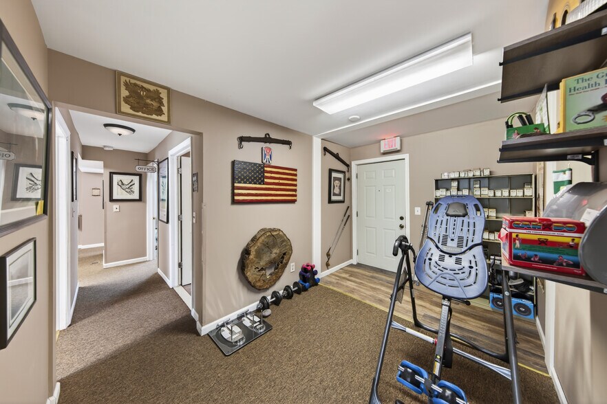 More Photos Of 187 Breakneck Rd, Highland Lakes Storefront Retail Residential For Sale