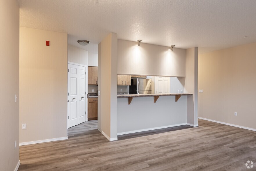 More Photos Of 188 NW 3rd St, Gresham Apartments For Lease