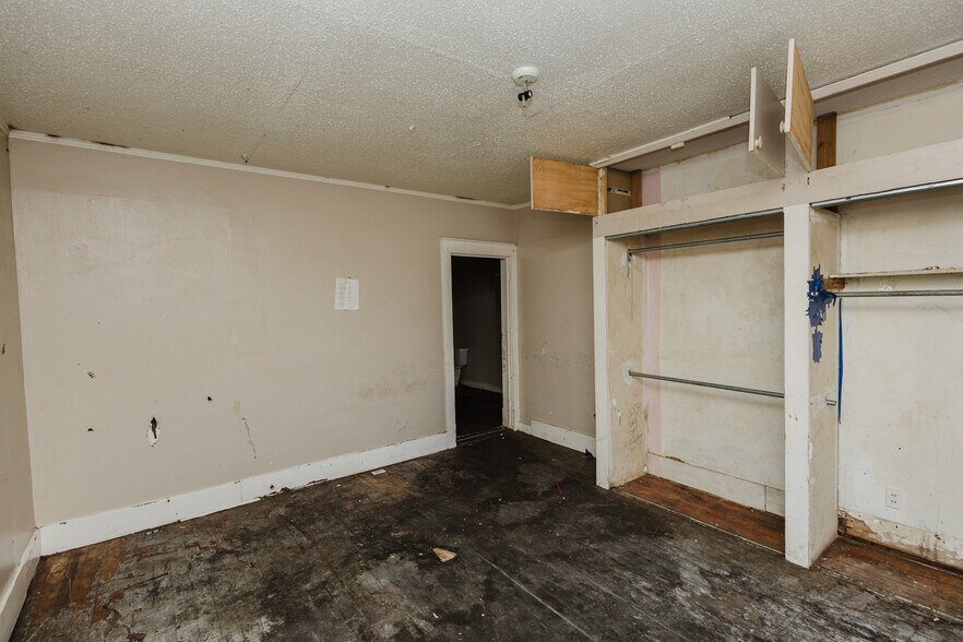 More Photos Of 123 E Madison Ave, Arkansas City Apartments For Sale
