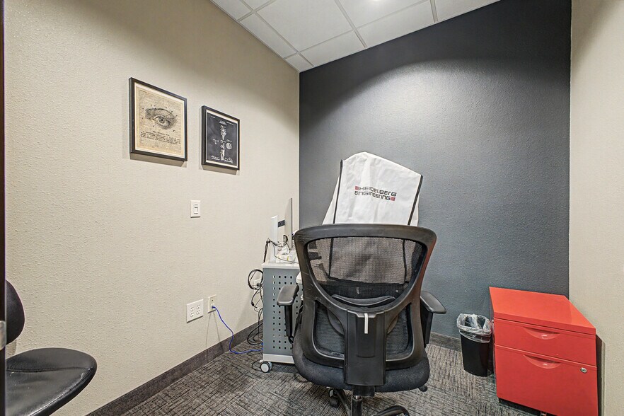 More Photos Of 6262 E Broadway Rd, Mesa Medical For Lease