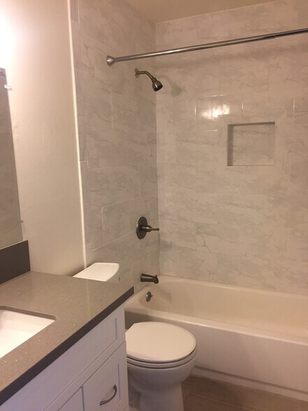 More Photos Of 16932 Lilac Ln, Huntington Beach Apartments For Sale