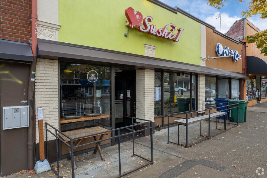 More Photos Of 2228-2232 NW Market St, Seattle General Retail For Lease