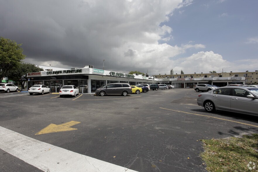 Primary Photo Of 1025 E Hallandale Beach Blvd, Hallandale Beach Storefront Retail Office For Lease