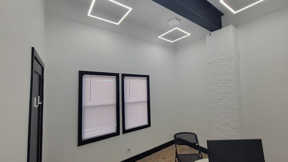More Photos Of 283 NY-32 Rt, Central Valley Office For Lease