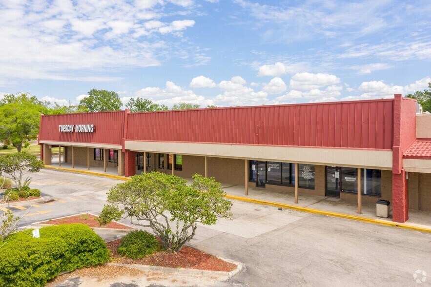 More Photos Of 291-311 Blanding Blvd, Orange Park General Retail For Lease