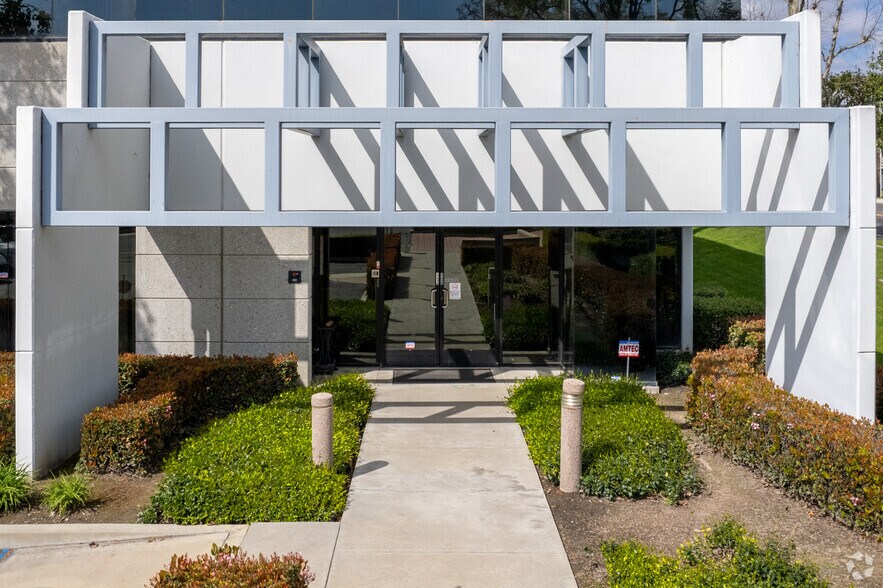 More Photos Of 4411 Schaefer Ave, Chino Warehouse For Lease