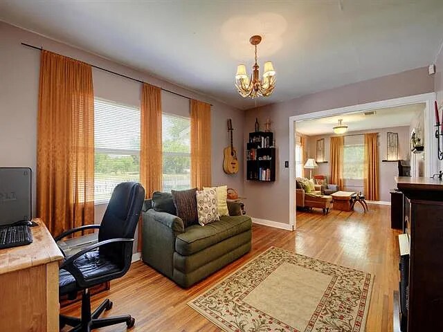 More Photos Of 1301 E Main St, Round Rock Specialty For Sale