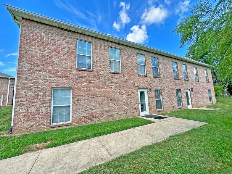 More Photos Of 1669 Windham Way, O'Fallon Office For Lease