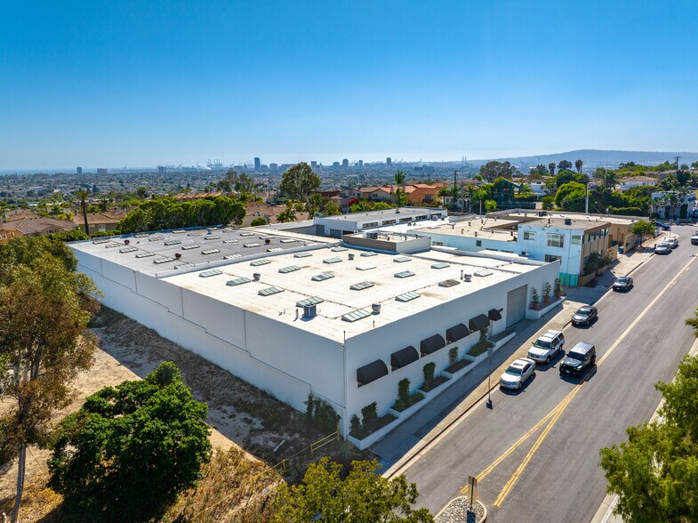 Primary Photo Of 2180 Temple Ave, Long Beach Warehouse For Lease