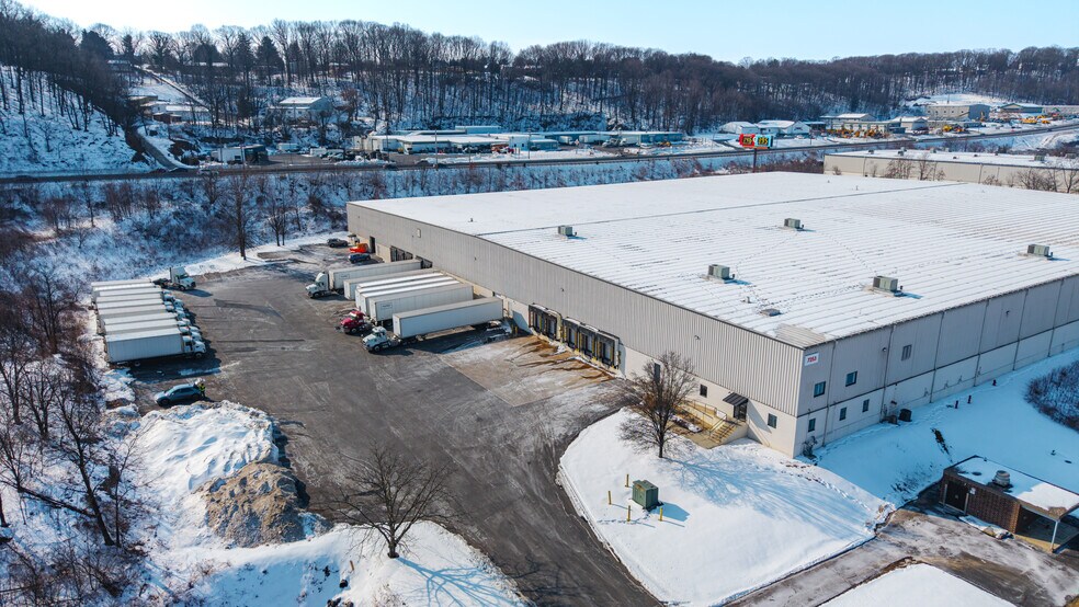 More Photos Of 7253 Grayson Rd, Harrisburg Warehouse For Lease