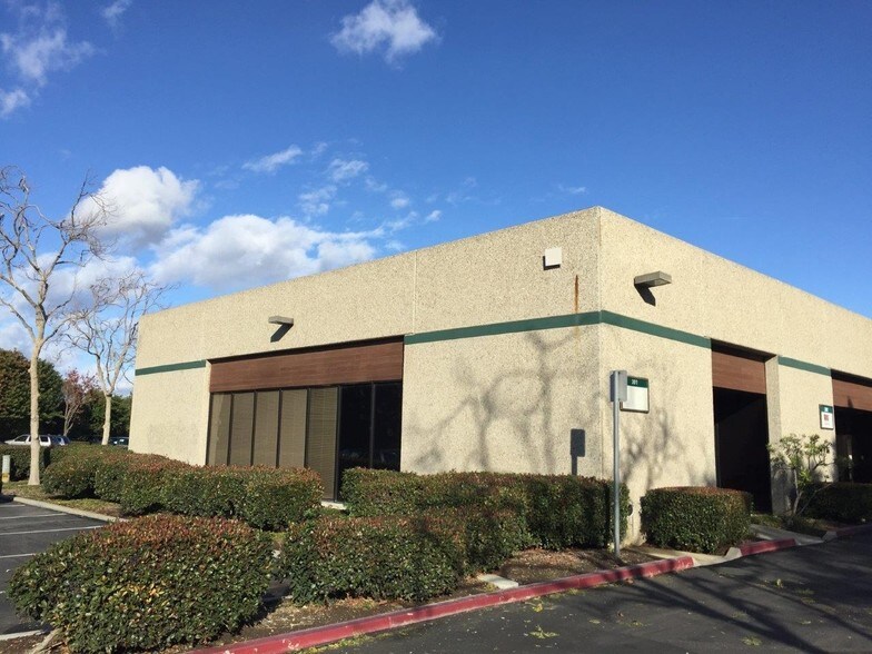 More Photos Of 3201 Corte Malpaso, Camarillo Warehouse For Lease