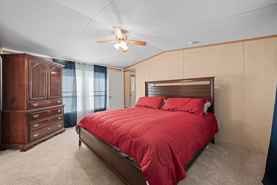 More Photos Of 820 Forest View Dr, Blanco Manufactured Housing Mobile Home Park For Sale