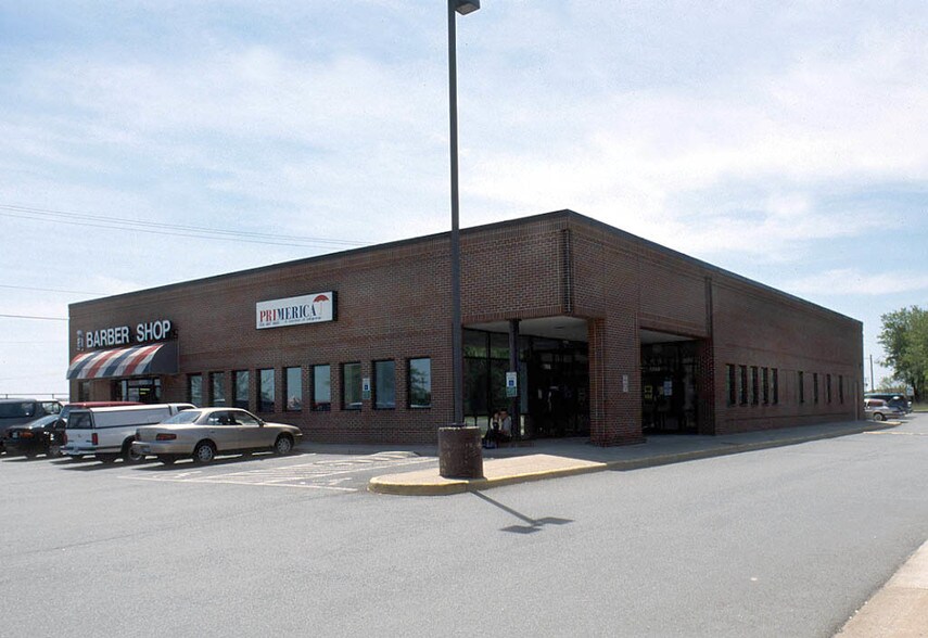 More Photos Of 13550 Minnieville rd, Woodbridge Unknown For Lease