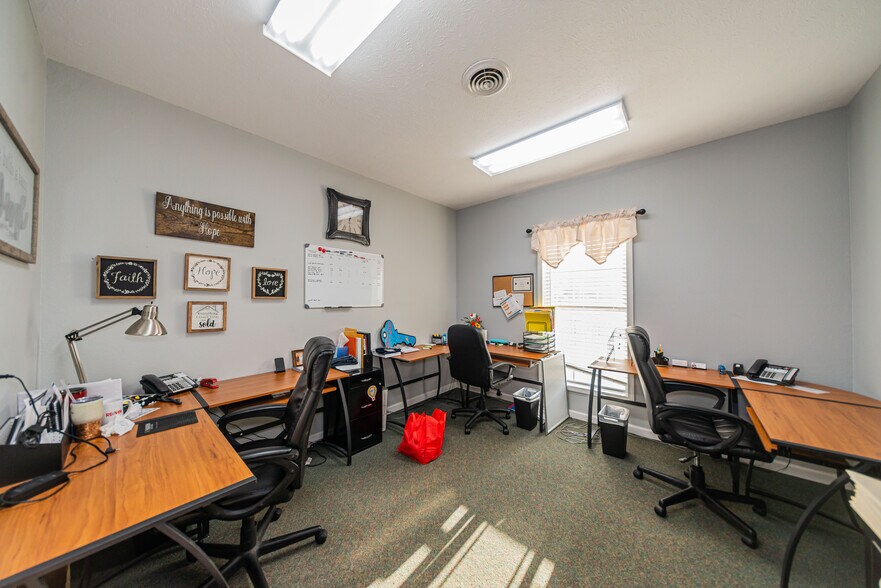 More Photos Of 2419 Broadway St, Mount Vernon Office For Sale