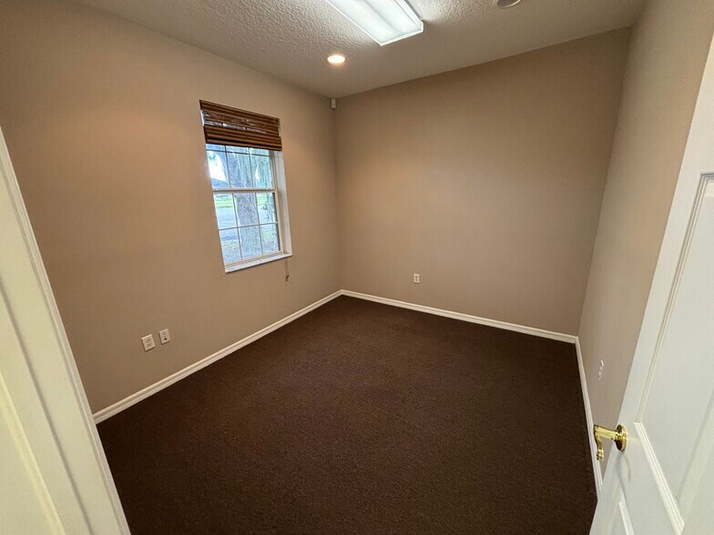 More Photos Of 27552 Cashford Cir, Wesley Chapel Office For Lease