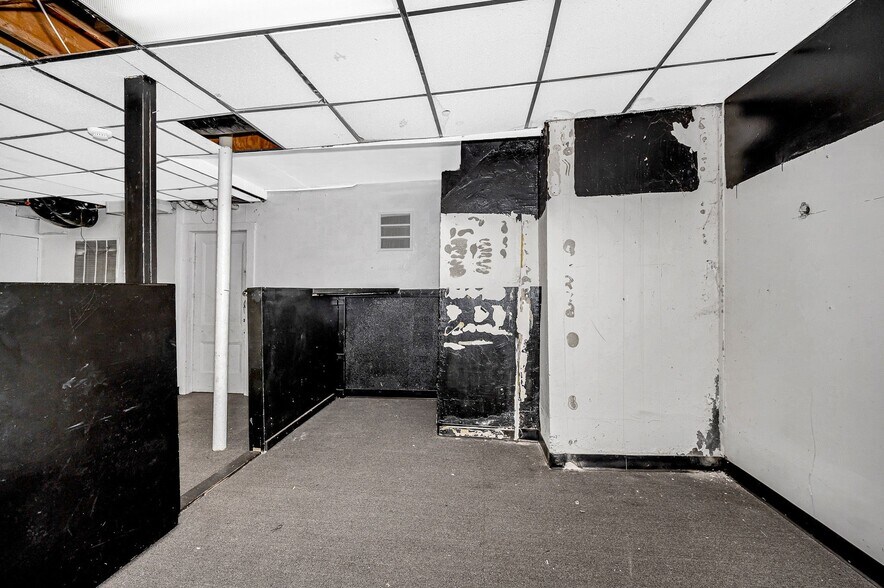 More Photos Of 16-20 Concord st, Lowell Office For Lease