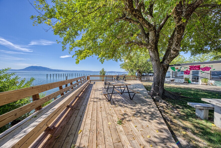 More Photos Of 2985 Lakeshore Blvd, Upper Lake Manufactured Housing Mobile Home Park For Sale