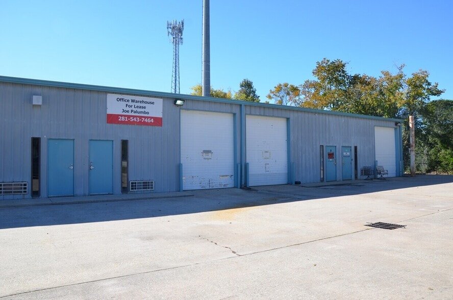 More Photos Of 2650 Old Louetta Loop, Spring Warehouse For Lease