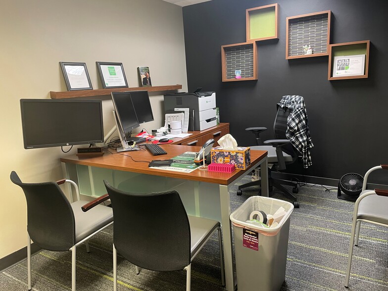 More Photos Of 7234 W North Ave, Elmwood Park Office Residential For Sale