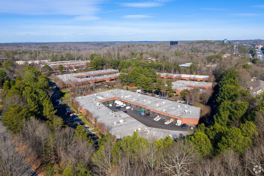 More Photos Of 2030 Powers Ferry Rd SE, Atlanta Business Park For Lease