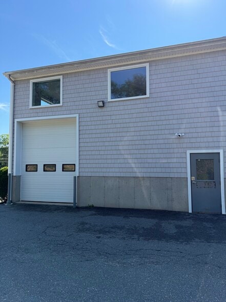 Primary Photo Of 152 Cranberry Hwy, Bourne Flex For Lease