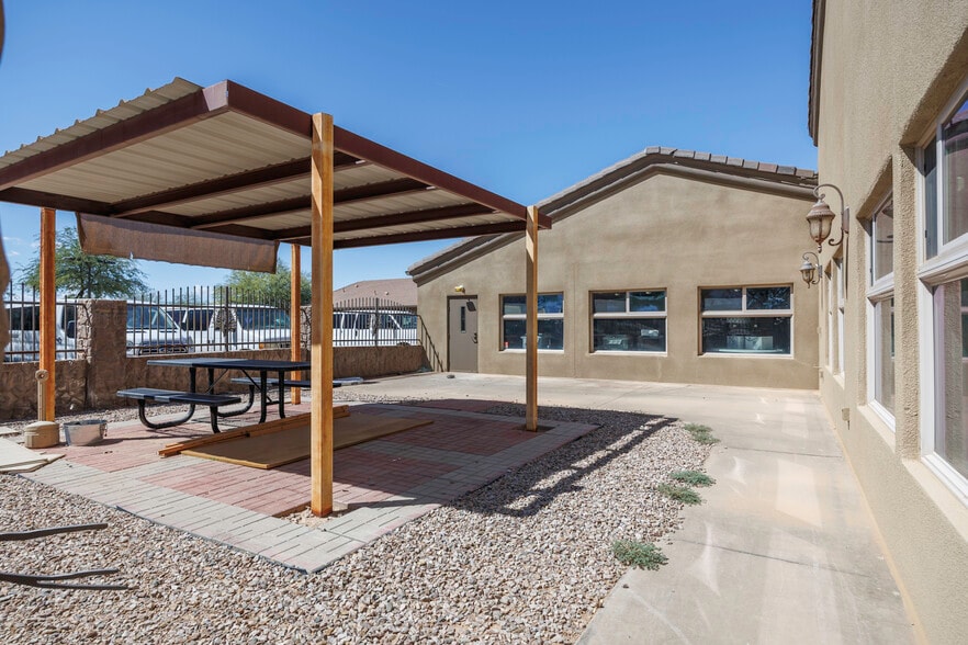 More Photos Of 16286 S Sunland Gin Rd, Arizona City Rehabilitation Center For Sale