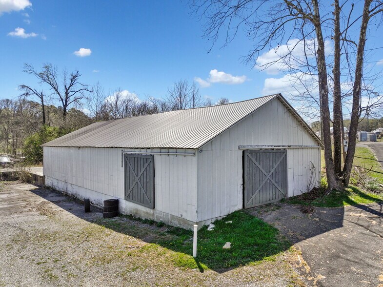 More Photos Of 243 Old Highway 5 S, Ellijay Loft Creative Space For Sale