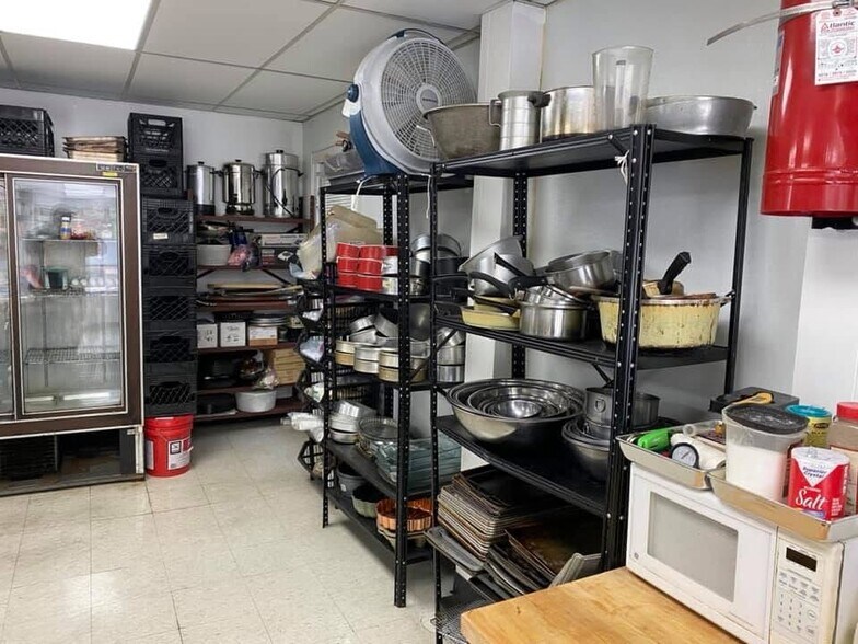 More Photos Of 34 North Ave, Garwood Freestanding For Lease