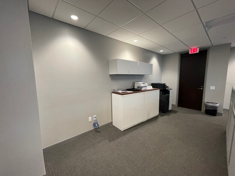 More Photos Of 777 Brickell Ave, Miami Coworking Space