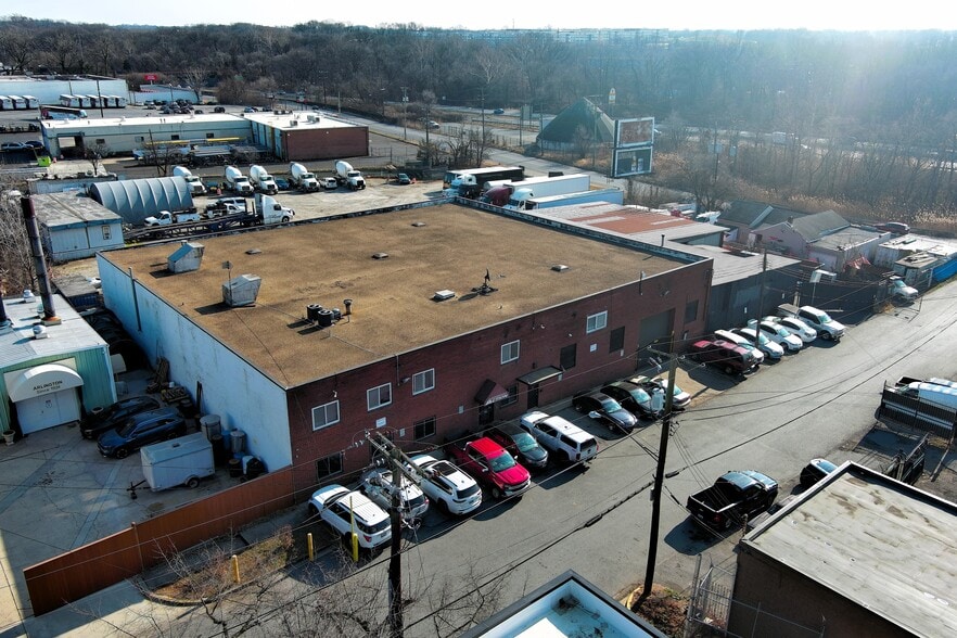More Photos Of 2305 51st Pl, Hyattsville Warehouse For Sale