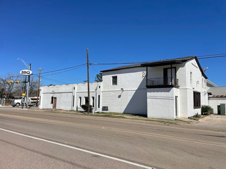 More Photos Of 444 Main St, Yorktown Restaurant For Sale