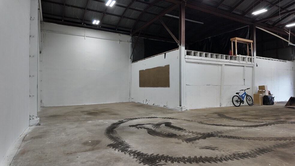 More Photos Of 179a South St, Freehold Unknown For Lease