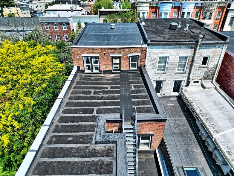 More Photos Of 511 Warren St, Hudson Storefront Retail Residential For Sale