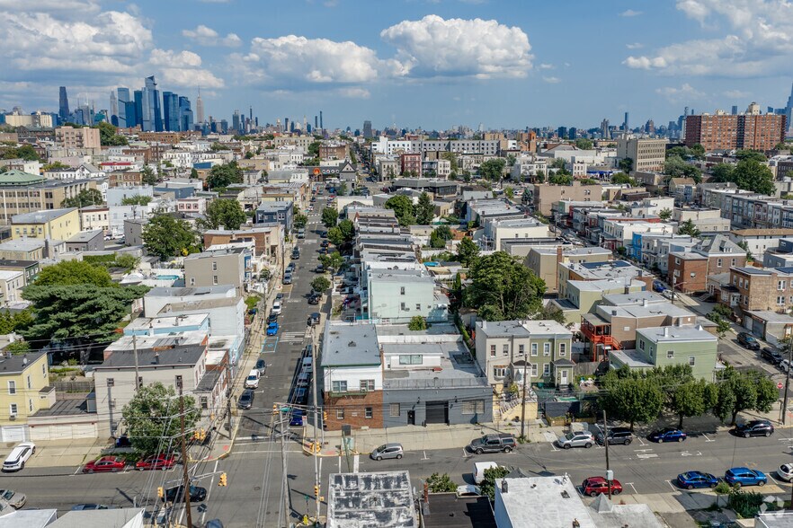 More Photos Of 910 Grand Ave, North Bergen Warehouse For Sale