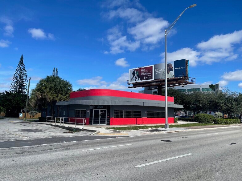 Primary Photo Of 2731 Broward Blvd, Fort Lauderdale Freestanding For Sale