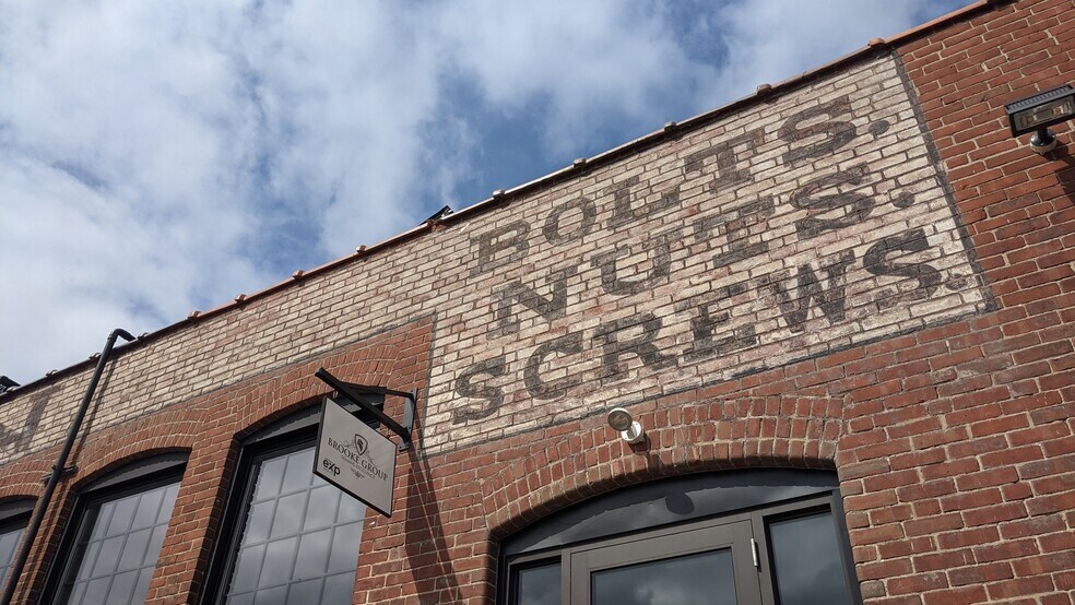 More Photos Of 409 Canal St, Plantsville Loft Creative Space For Lease