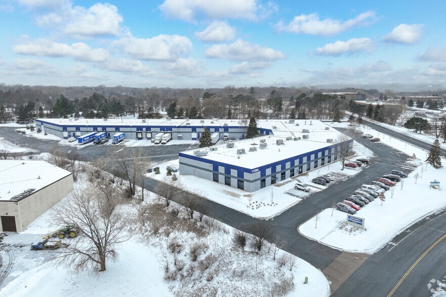 More Photos Of 1284 Corporate Center Dr, Eagan Warehouse For Lease