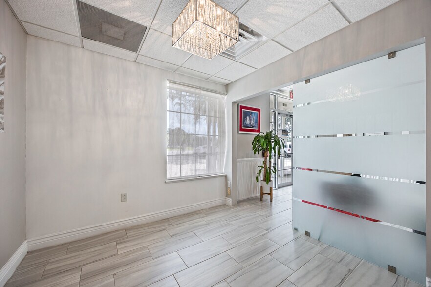 More Photos Of 8255 Wickham Rd, Melbourne Office For Lease
