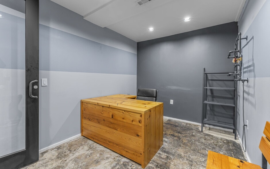 More Photos Of 211 W Freemason St, Norfolk Office Residential For Sale